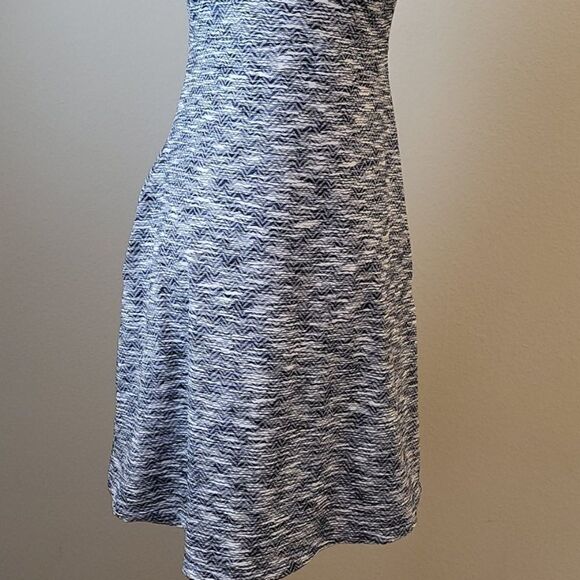 COPY - Mondetta performance gear dress size small - Picture 4 of 10